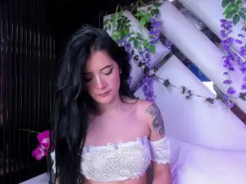 LinzyRouse  live sex cam