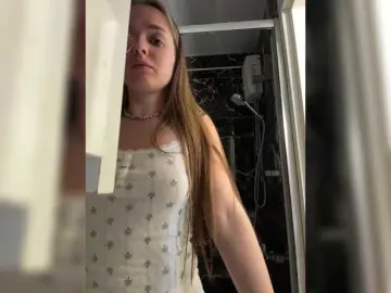 Lunaaaura  live sex cam