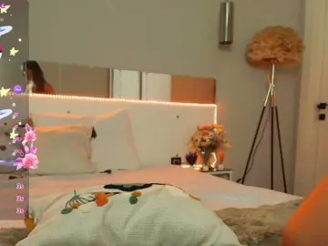 Lunaaaura  live sex cam