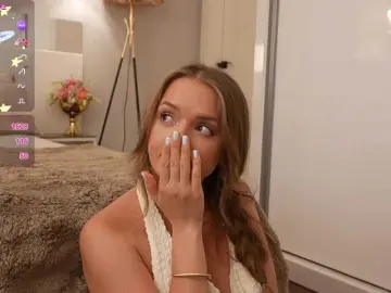 Lunaaaura  live sex cam