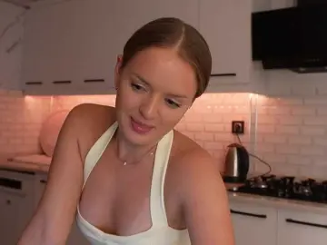 Lunaaaura  live sex cam
