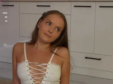 Lunaaaura  live sex cam