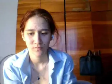 QueenHerson  live sex cam