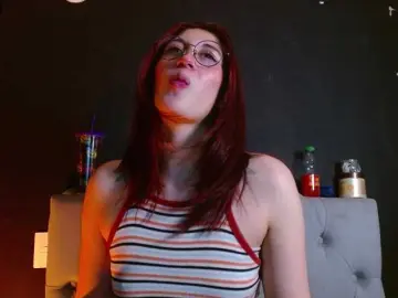 Red-moonn  live sex cam