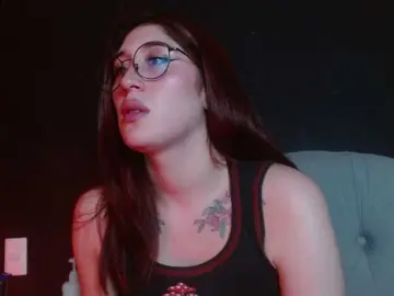 Red-moonn  live sex cam