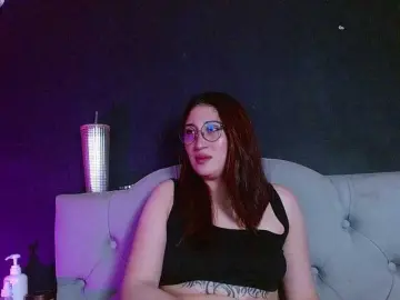 Red-moonn  live sex cam