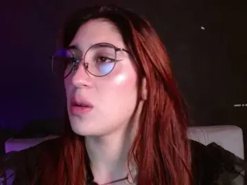 Red-moonn  live sex cam