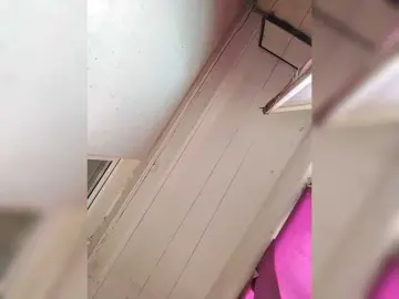 Korolevaaa11  live sex cam