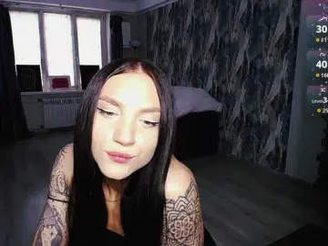 Sweetiekittie  live sex cam