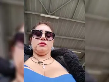 AlexaBrown12  live sex cam