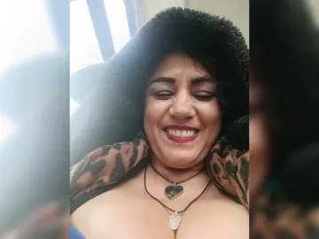 AlexaBrown12  live sex cam