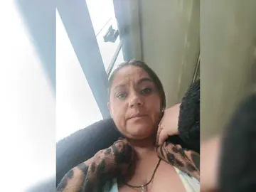 AlexaBrown12  live sex cam