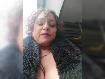 AlexaBrown12  live sex cam