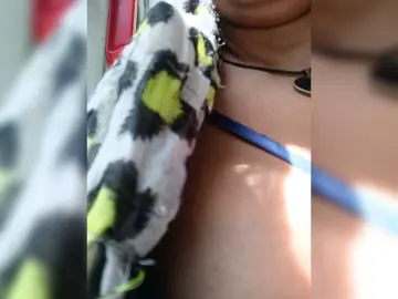 AlexaBrown12  live sex cam
