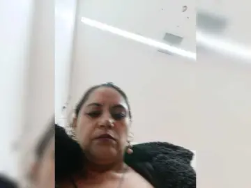 AlexaBrown12  live sex cam