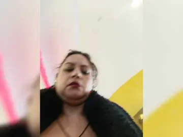 AlexaBrown12  live sex cam