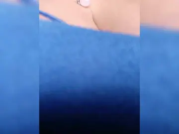 AlexaBrown12  live sex cam