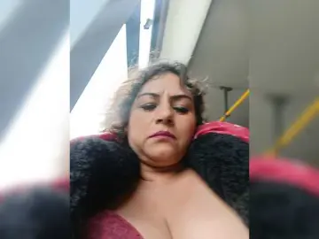 AlexaBrown12  live sex cam