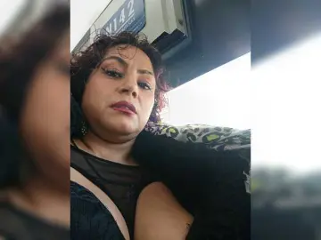AlexaBrown12  live sex cam