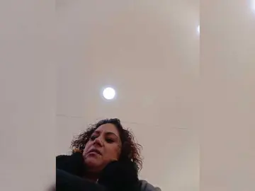 AlexaBrown12  live sex cam
