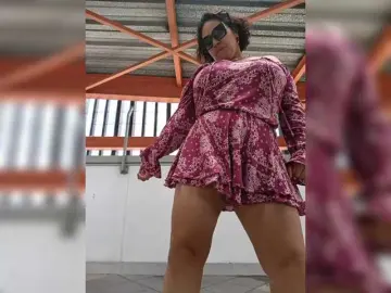 AlexaBrown12  live sex cam
