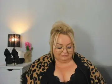 HazelKitty  live sex cam