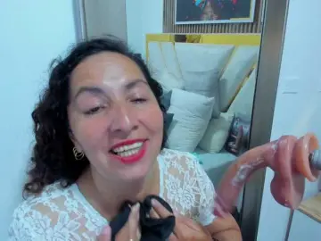 Luna-Naughty1  live sex cam