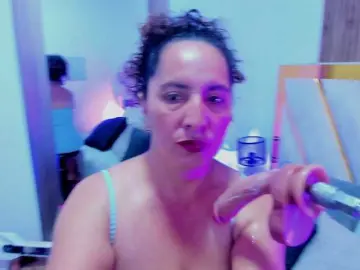 Luna-Naughty1  live sex cam