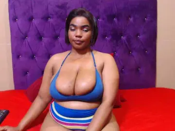 Sexyeboncurvy  live sex cam