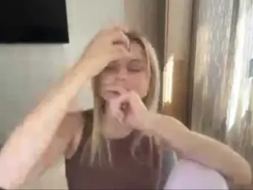 JeaniceHedgpeth  live sex cam