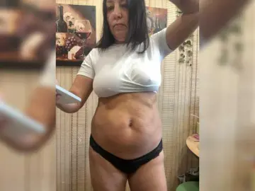 Lakomka099  live sex cam