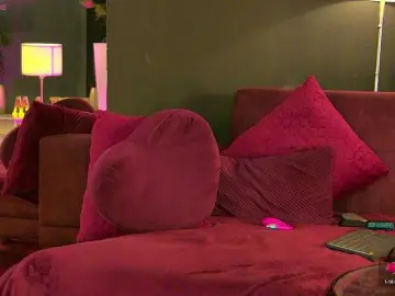 MaddyHeart  live sex cam