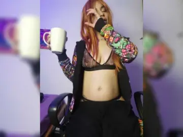 MaryannG  live sex cam