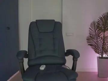 Yvonna  live sex cam