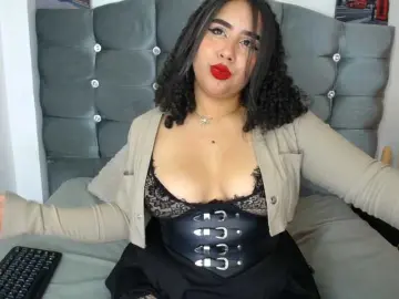Paytonbailey  live sex cam
