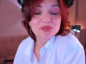 Taticamomile  live sex cam