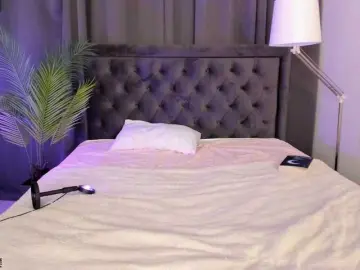 Taticamomile  live sex cam