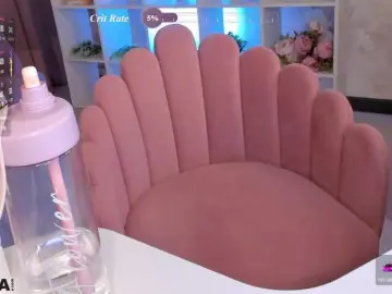 Taticamomile  live sex cam