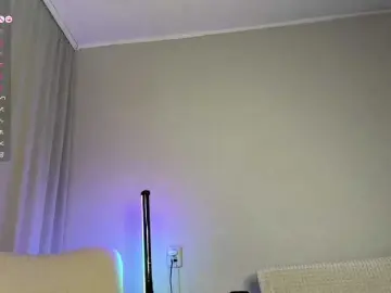 Zlatpeach  live sex cam