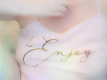 XMomentX1  live sex cam