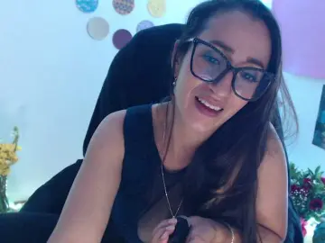 Bomboncita288  live sex cam