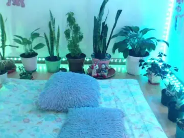 Bomboncita288  live sex cam