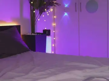 Antoniagold  live sex cam