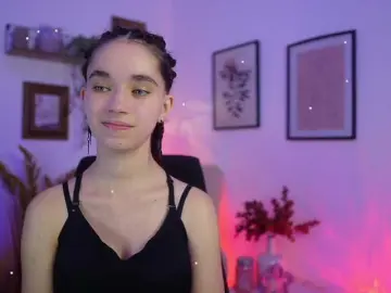 GiaPaige18  live sex cam