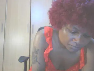 QueenIvy35  live sex cam