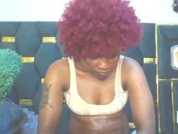 QueenIvy35  live sex cam