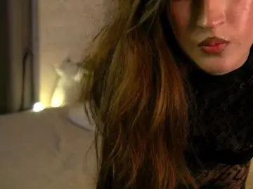 SarahRude  live sex cam