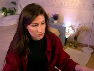 SarahRude  live sex cam