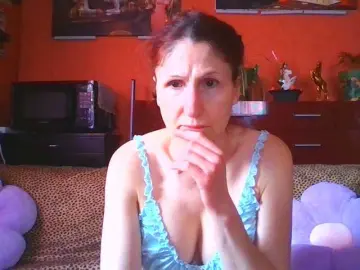 Angelique4  live sex cam