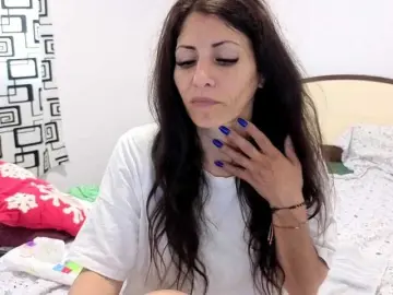 Evacrisxxxx  live sex cam
